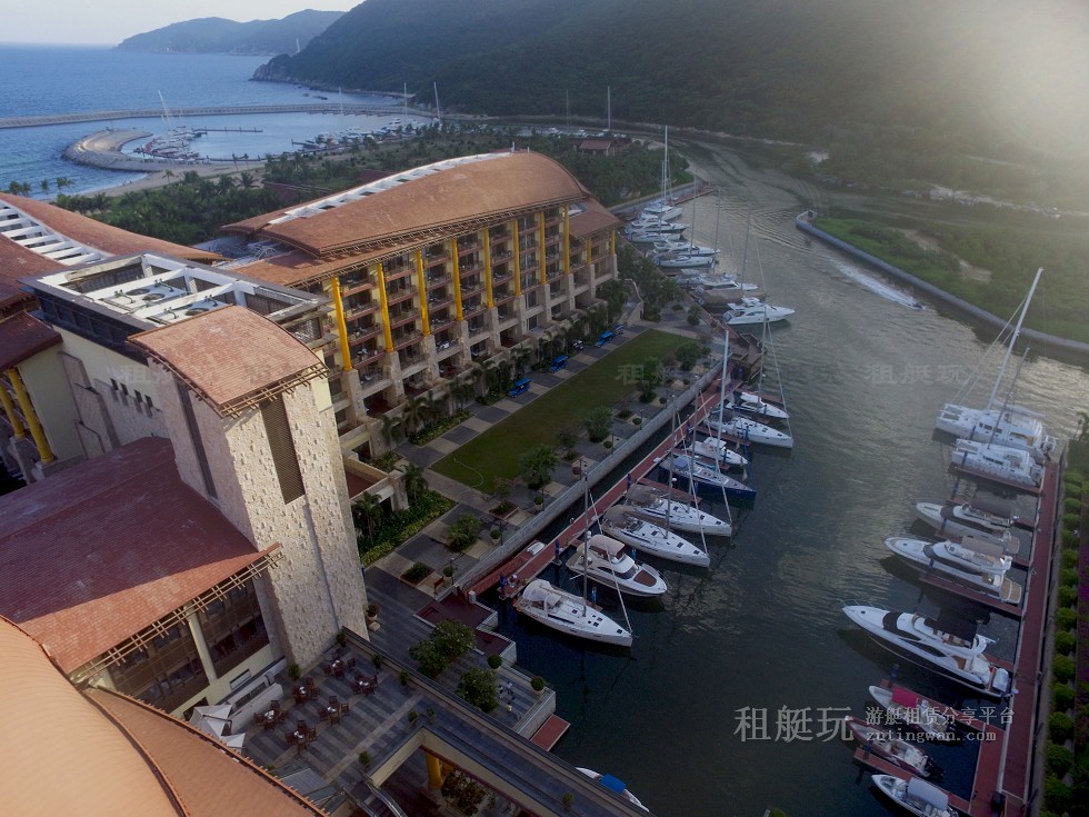 三亞亞龍灣游艇會(huì)碼頭 三亞亞龍灣游艇會(huì)碼頭
